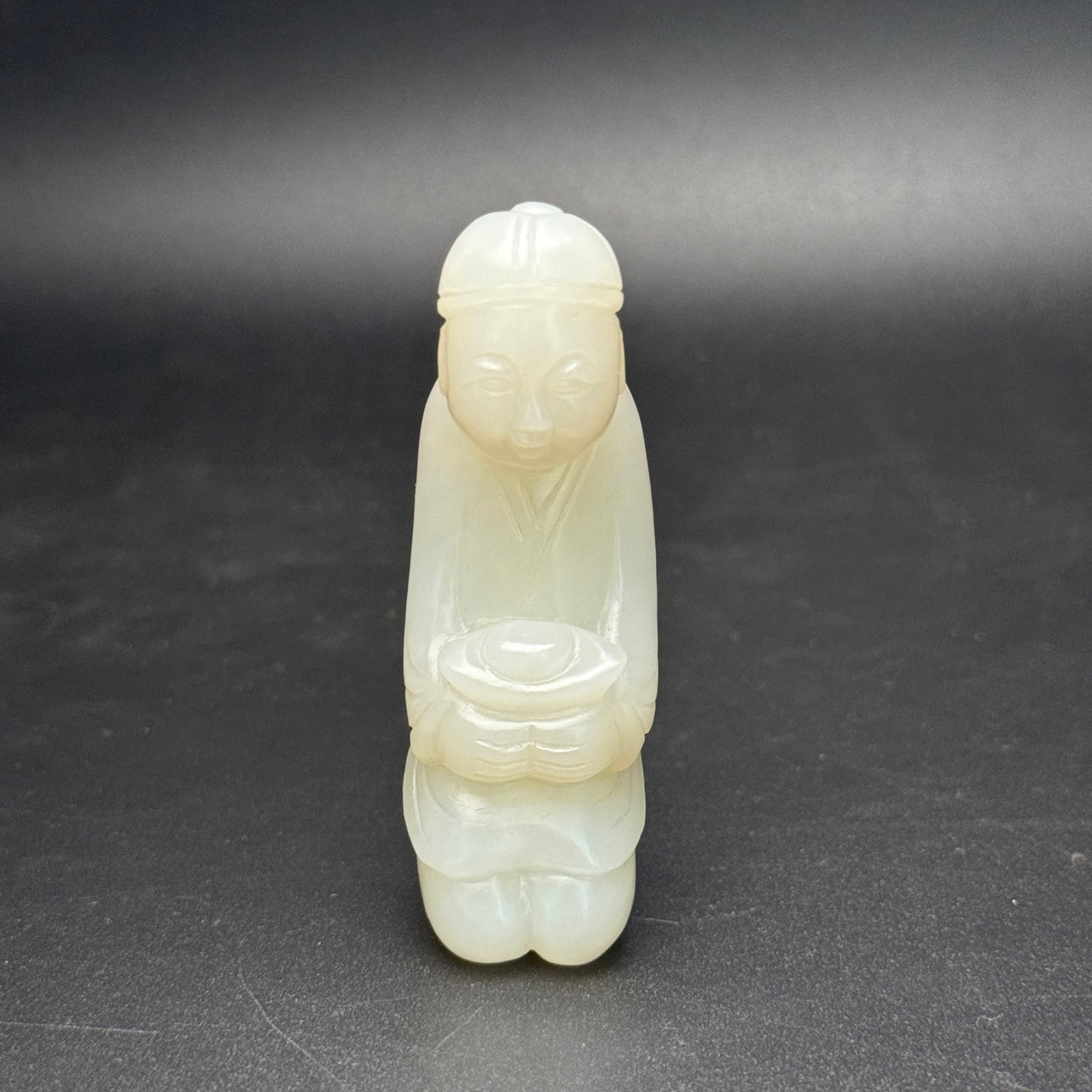 An Exquisite White Jade Figure Ornament: An Exquisite White Jade Figure Ornament,Qing Dynasty,China,Size:0.9inx2.6inx1.1in,Weight:59g 白玉人物摆件,中国清代