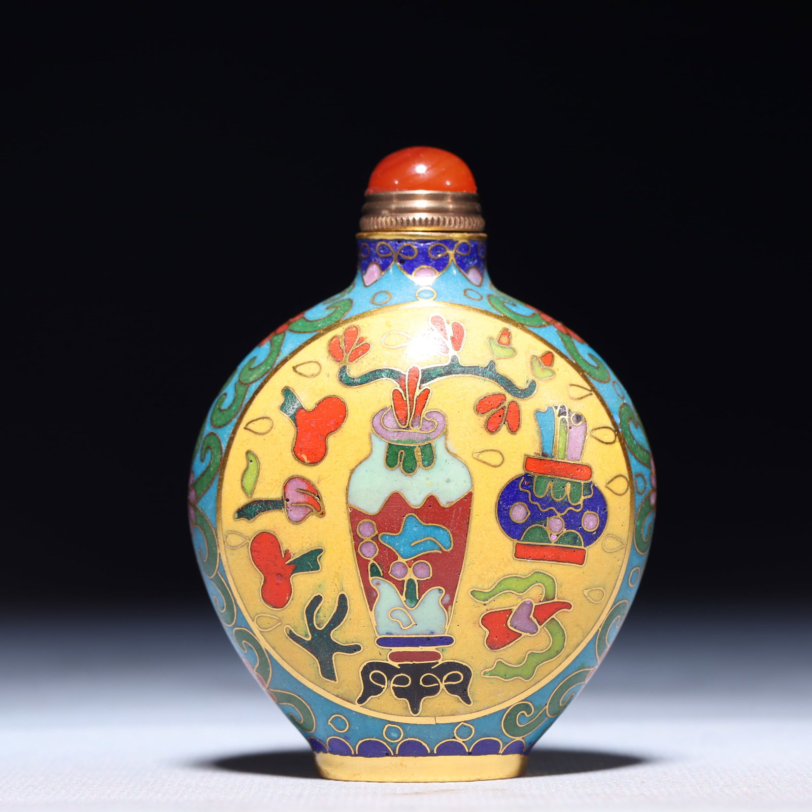 An Exquisite Cloisonne Flower Pattern Snuff Bottle (1 of 8)