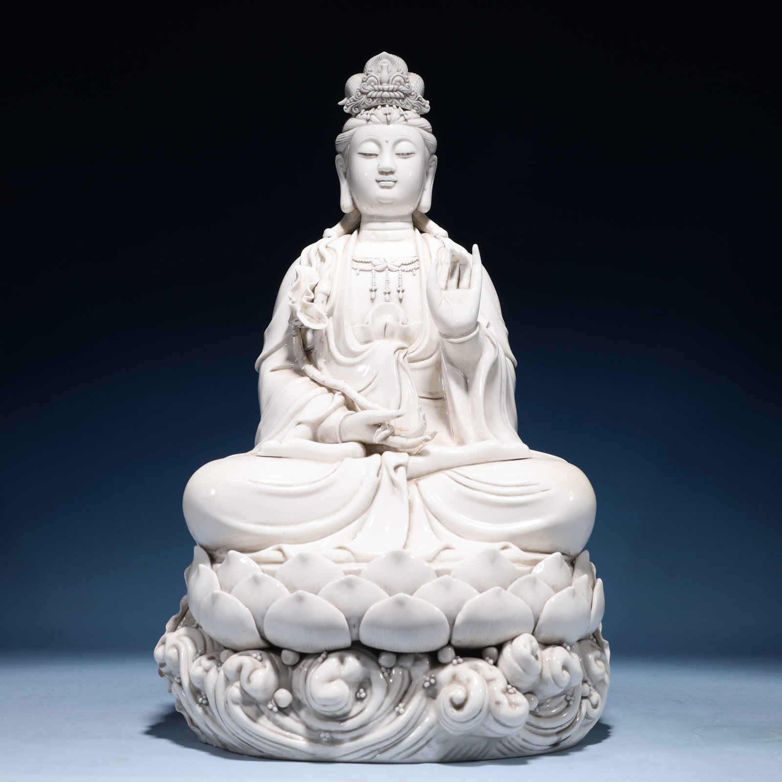 A Solemn Blance-De-Chine Statue of Avalokitesvara: A Solemn Blance-De-Chine Statue of Avalokitesvara Blance-De-Chine Statue of Avalokitesvara,Ming Dynasty,China,He Chaozong Mark,Size:6.3inx6.7inx18.9in,Weight:7650g