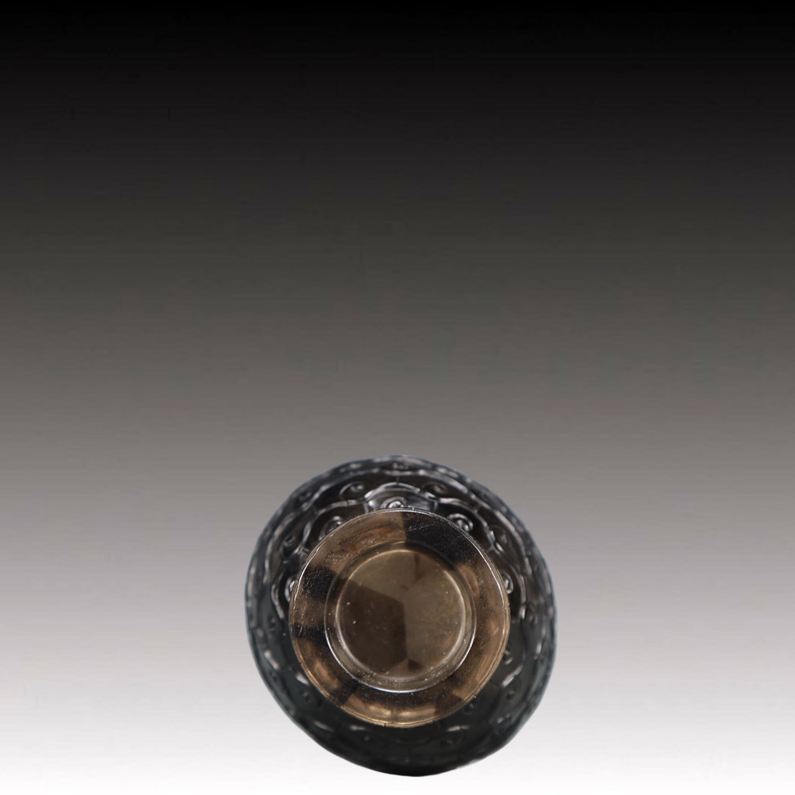 An Exquisite Crystal Auspicious Beast Pattern Vase - 8