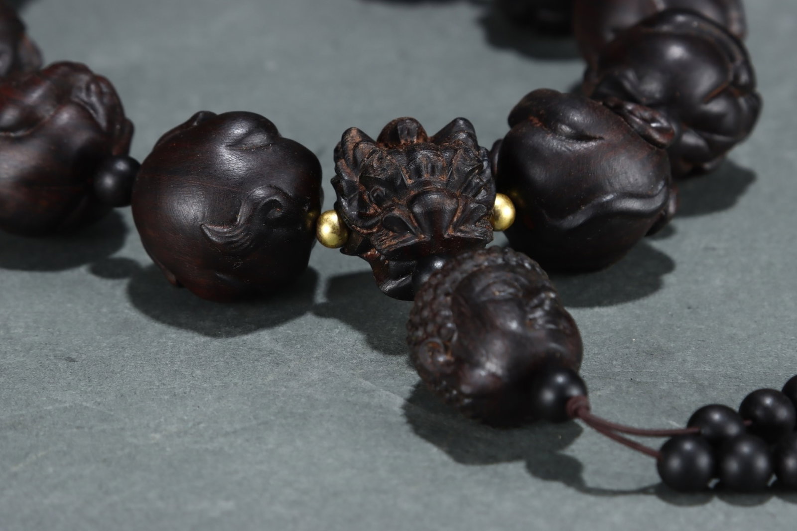 A Rare Eaglewood Animal Pattern Bracelets - 8
