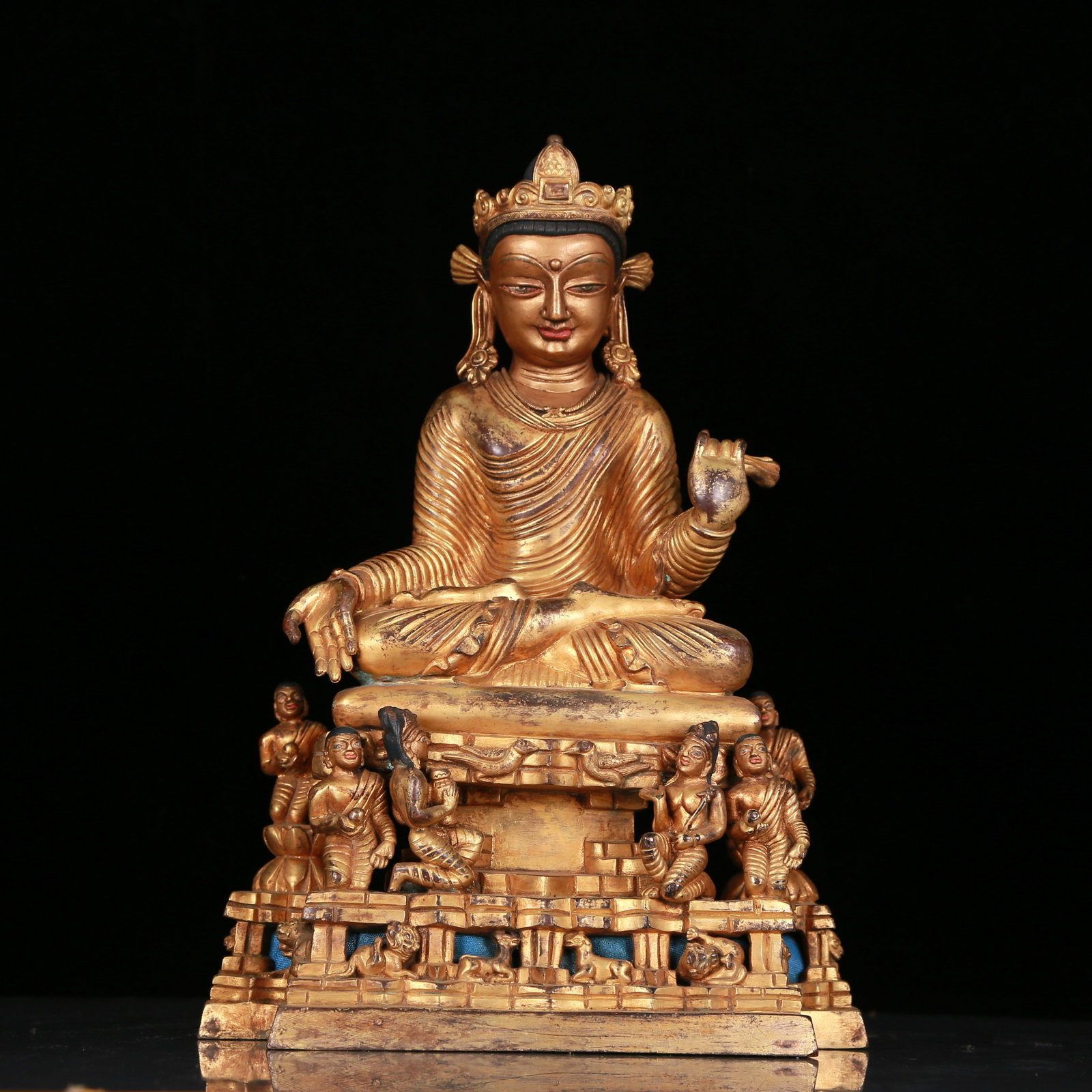 A Fabulous Gilt-Bronze Figure Of Buddha Shakyamuni (1 of 13)