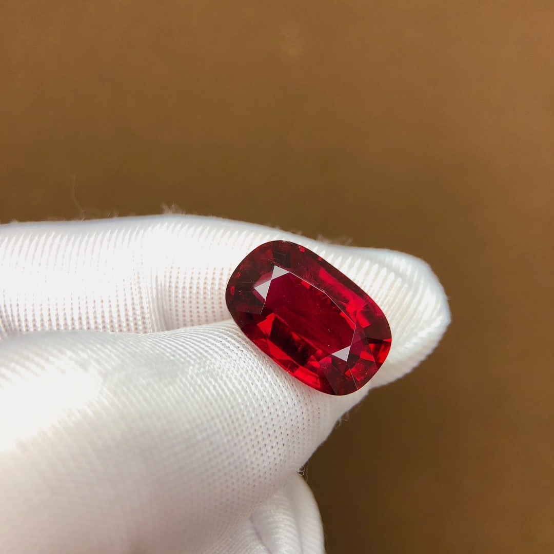 8.13Ctw Natural Tourmaline Loose: 8.13Ctw Natural Tourmaline Loose,Size:0.6inx0.4inx0.2in 8.13Ctw天然碧玺裸石