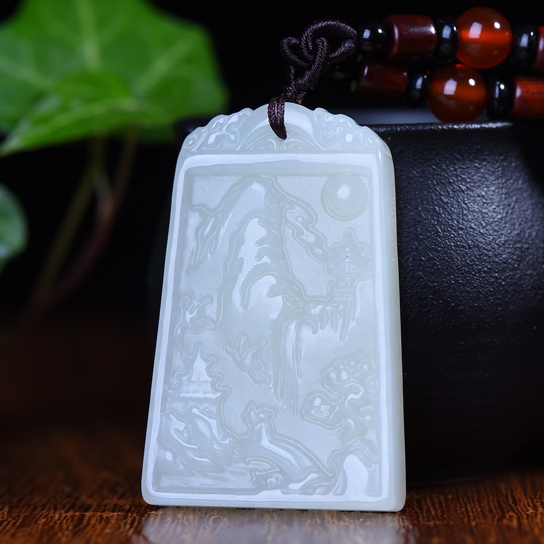An Exquisite White Jade Landscape Pattern Pendant - 2