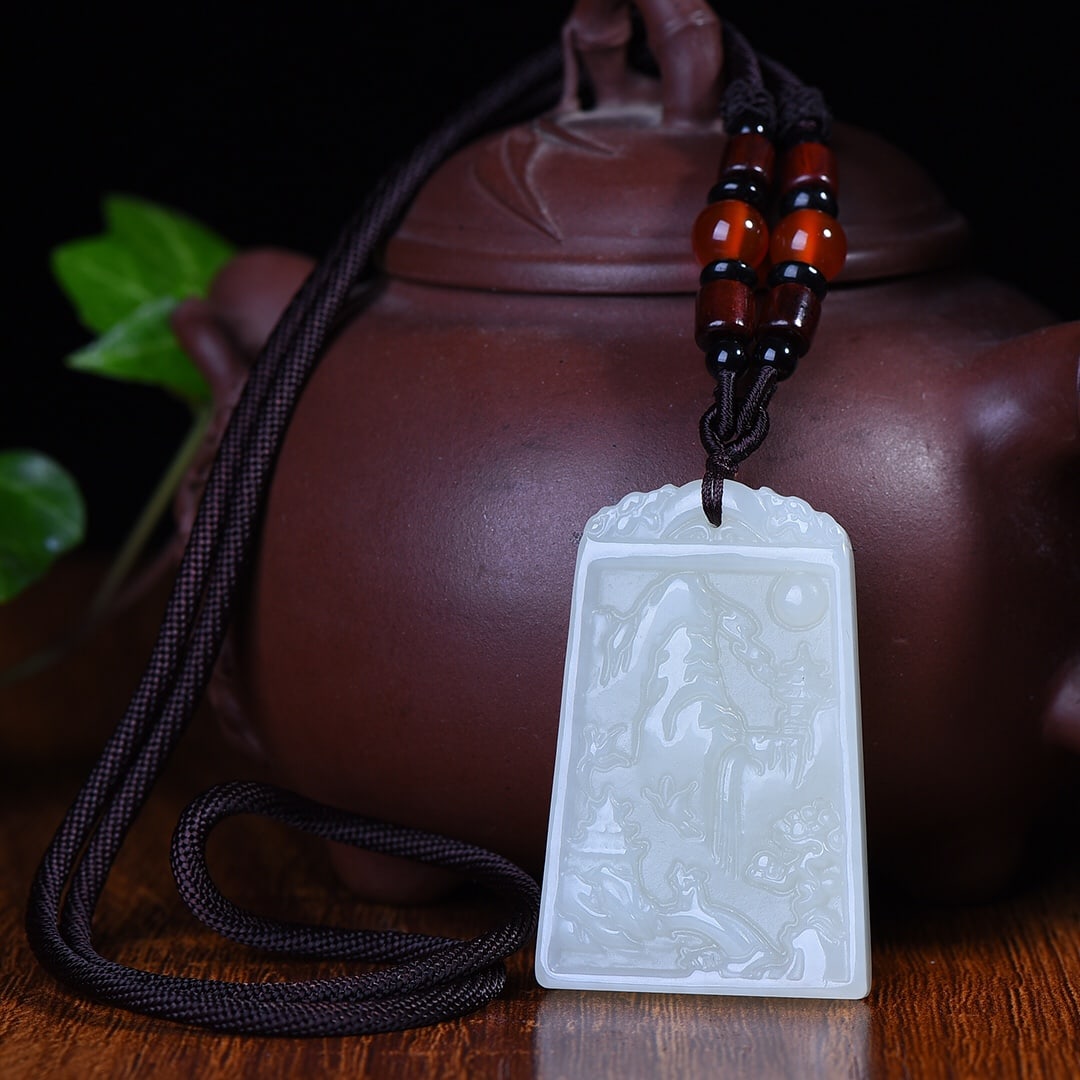An Exquisite White Jade Landscape Pattern Pendant - 4