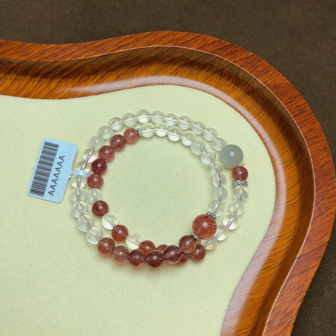 An Exquisite Crystal Bracelet: An Exquisite Crystal Bracelet,Size:0.2in,0.4in,Weight:23.3g 水晶手串