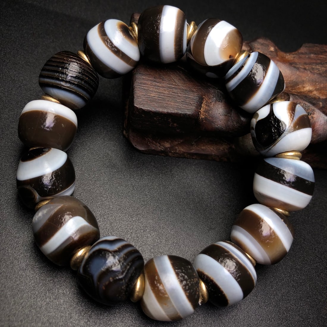 A Precious Agate Bracelets - 6