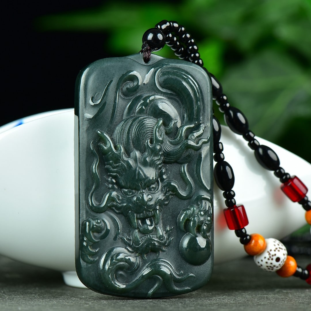 An Exquisite Sapphire Dragon Pattern Pendant - 3