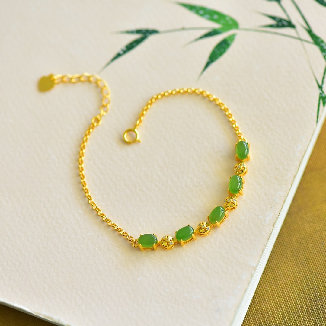 An Exquisite Sterling Silver-Gold Plated Inlaid Jasper Bracelet,Inlaid Diamond: An Exquisite Sterling Silver-Gold Plated Inlaid Jasper Bracelet,Inlaid Diamond 纯银镀金镶碧玉手链,嵌钻石
