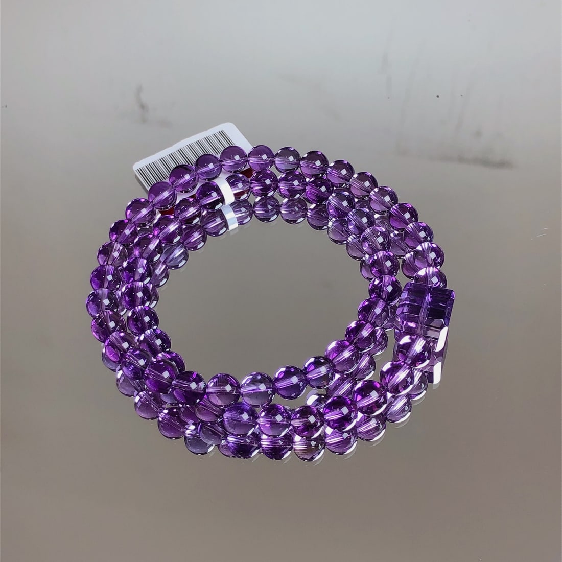 An Exquisite Crystal Bracelet - 2