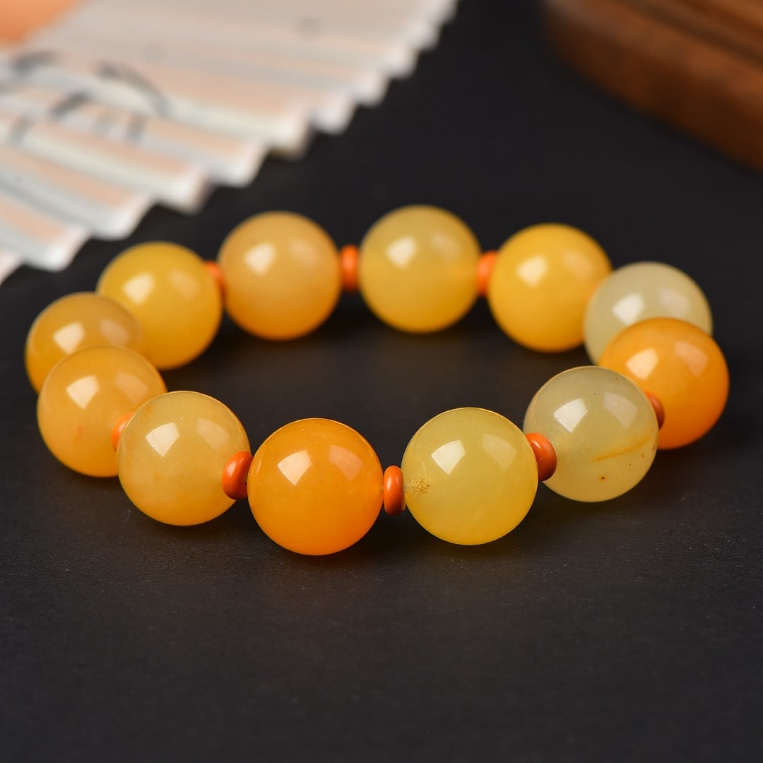 An Exquisite Yellow Jade Bracelets - 2