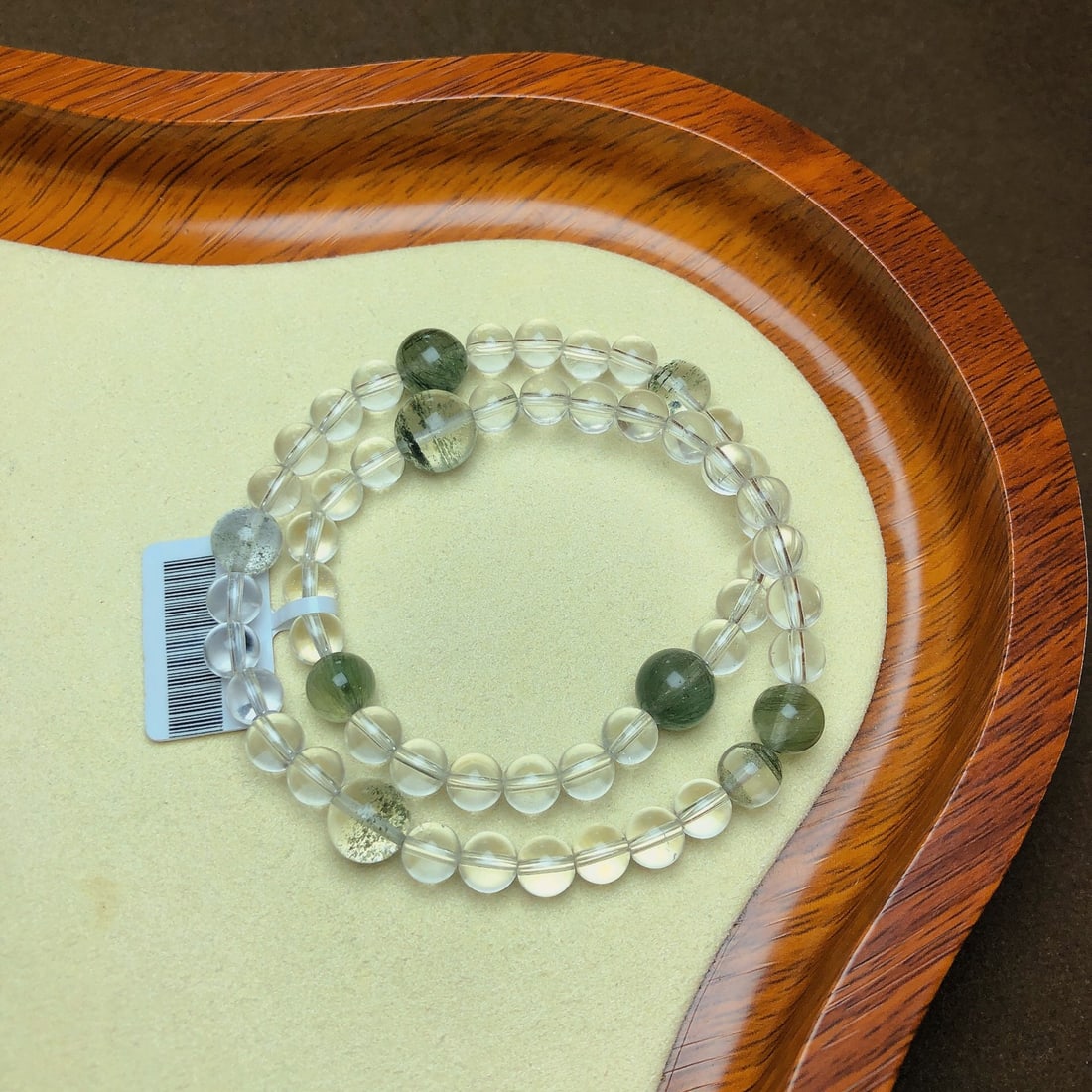 An Exquisite Crystal Bracelet: An Exquisite Crystal Bracelet,Size:0.3in,0.4in,Weight:25.2g 水晶手串