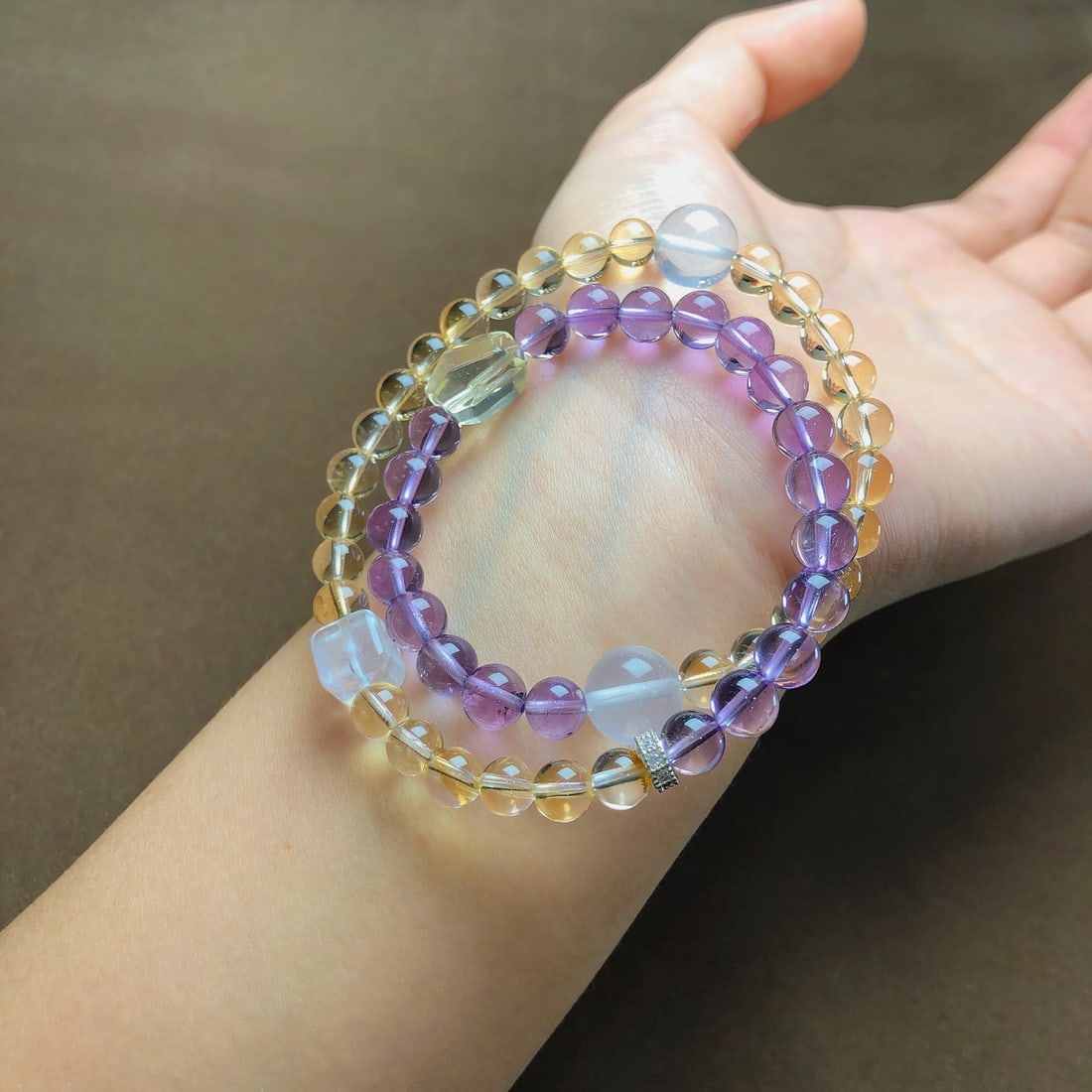 An Exquisite Crystal Bracelets - 3