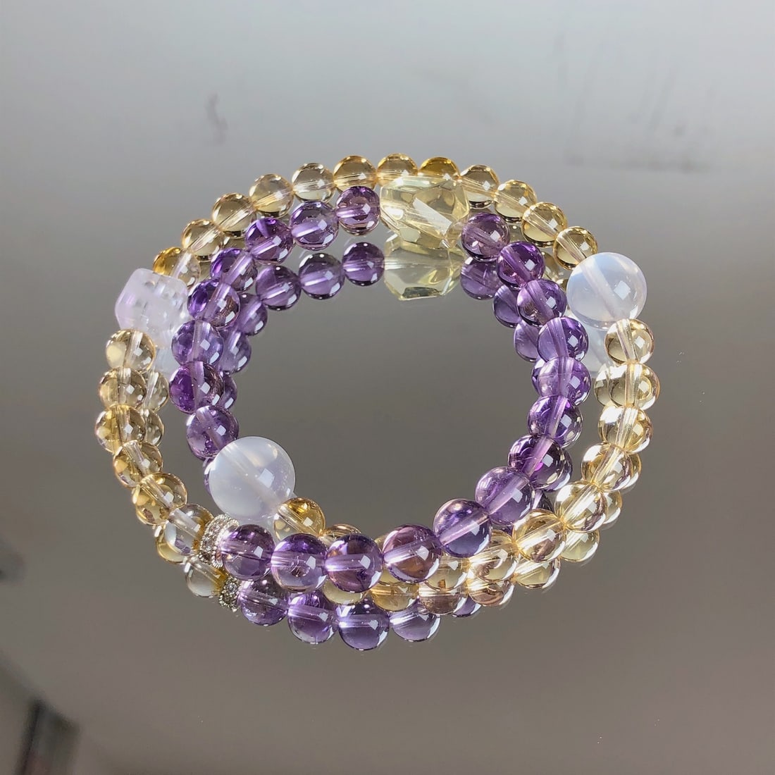 An Exquisite Crystal Bracelets - 8