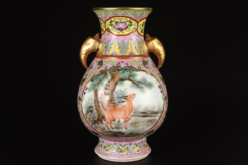 A Exquisite Enamel Auspicious Beast Pattern Double-Ears Vase - 2