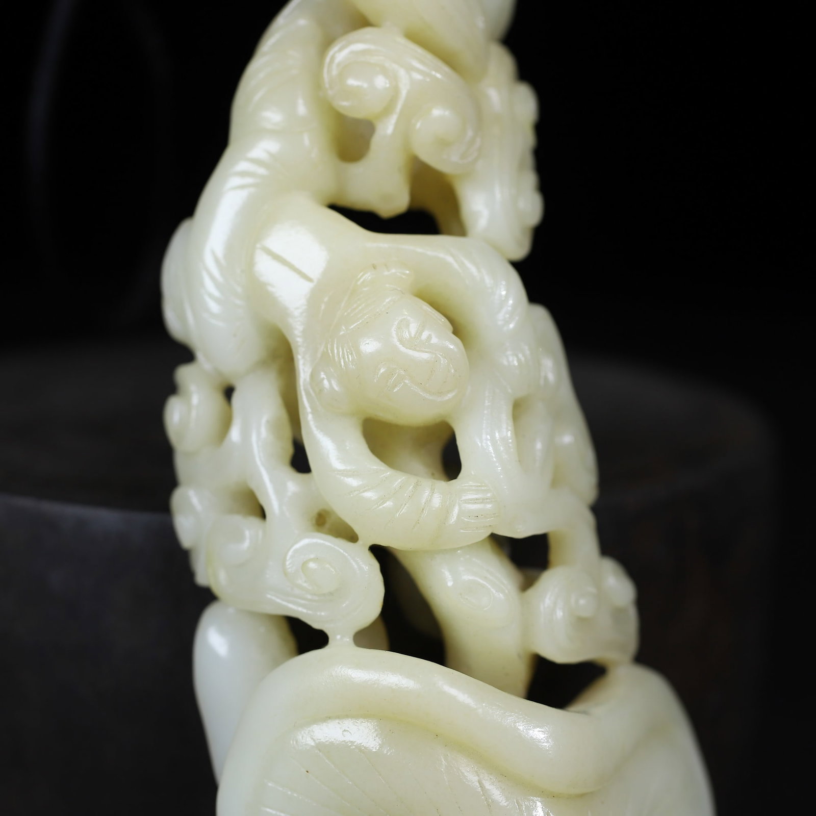 A Exquisite Hotan Jade Ruyi - 2