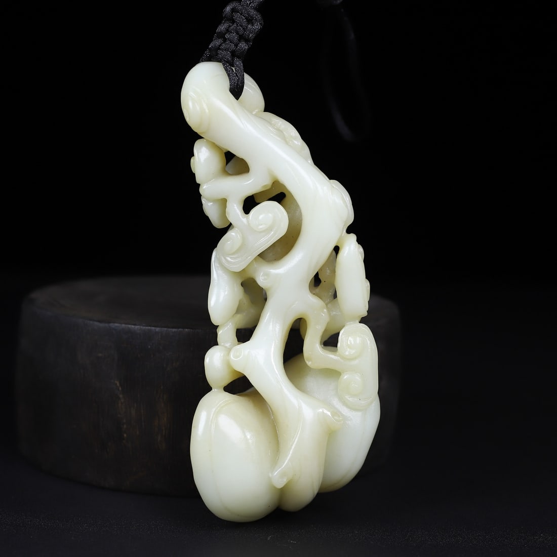 A Exquisite Hotan Jade Ruyi - 8