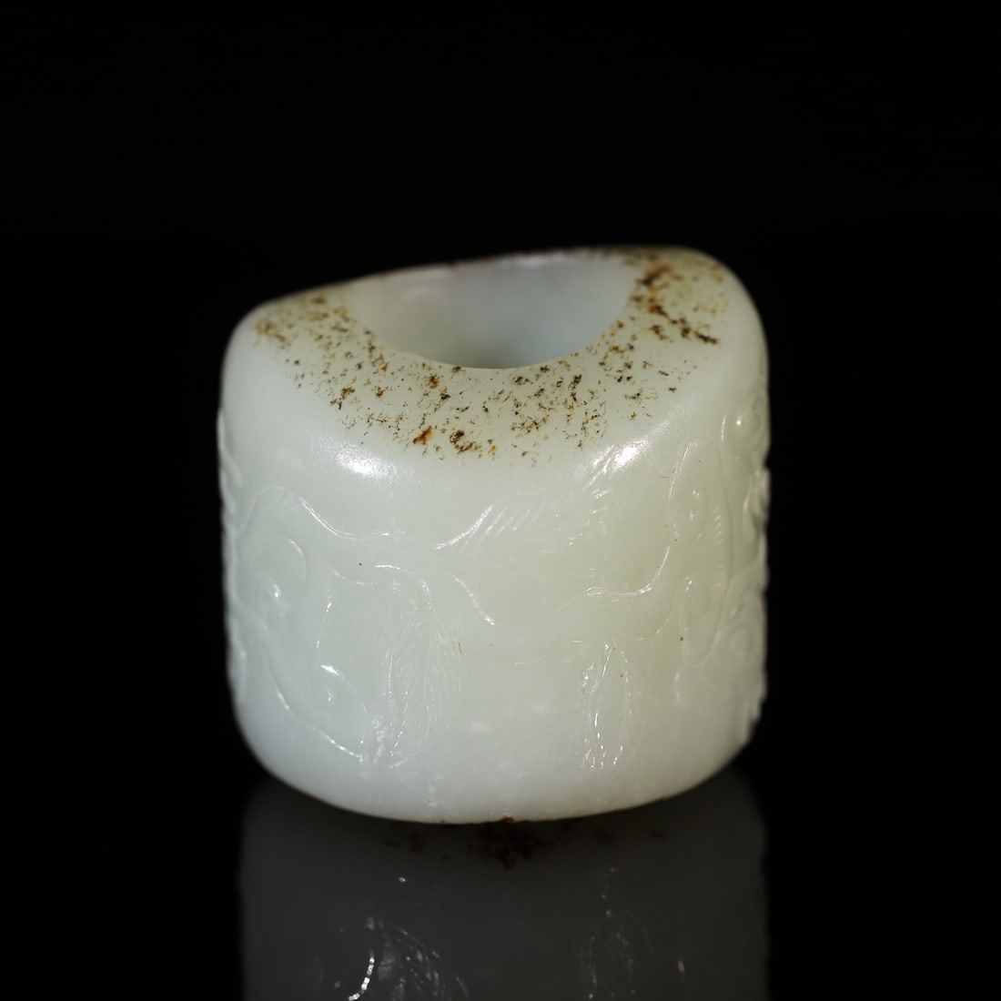 A Exquisite Hotan Jade Dragon Thumb Ring - 2