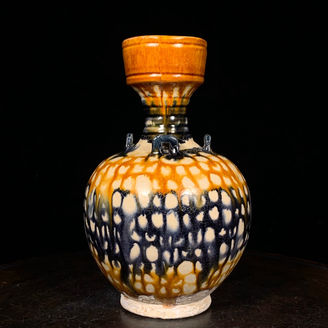 A Exquisite Tang Tri-Color Glazed Pottery Vase: A Exquisite Tang Tri-Color Glazed Pottery Vase,Tang Dynasty, China,Size:6.9inx4.1in 唐三彩瓶,中国唐代