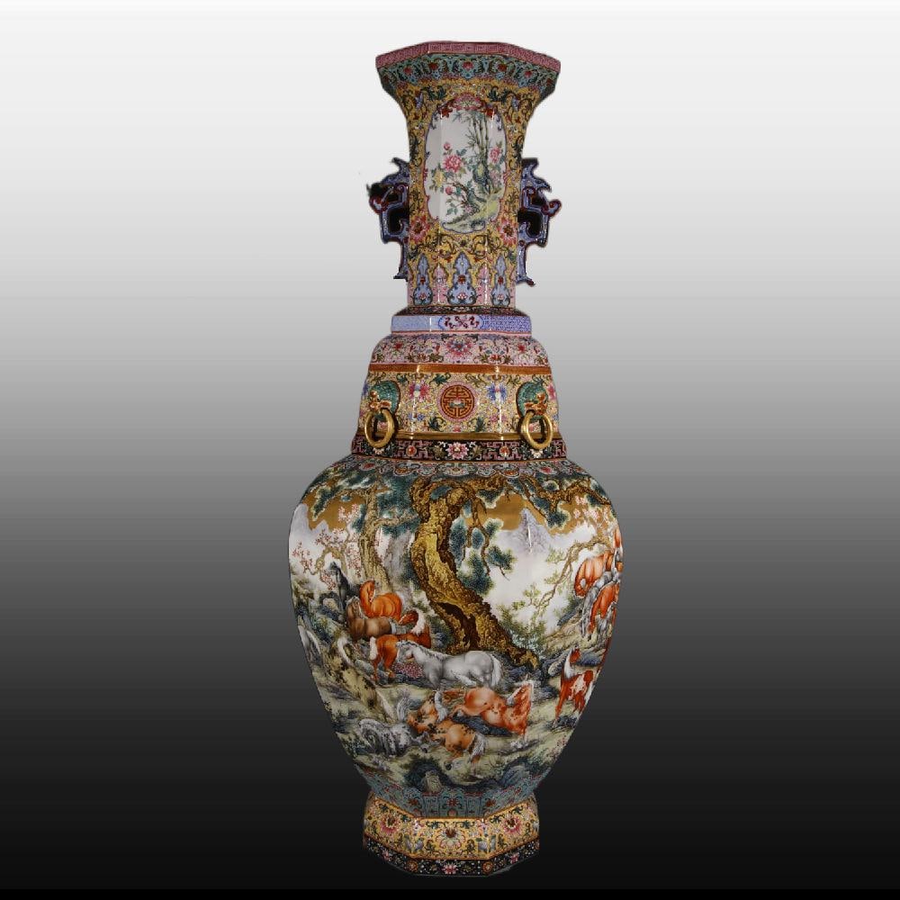 A Exquisite Enamel Sheep Pattern Vase (1 of 7)