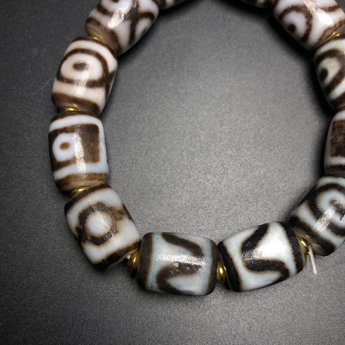 A Exquisite Dzi bead Bracelets - 7