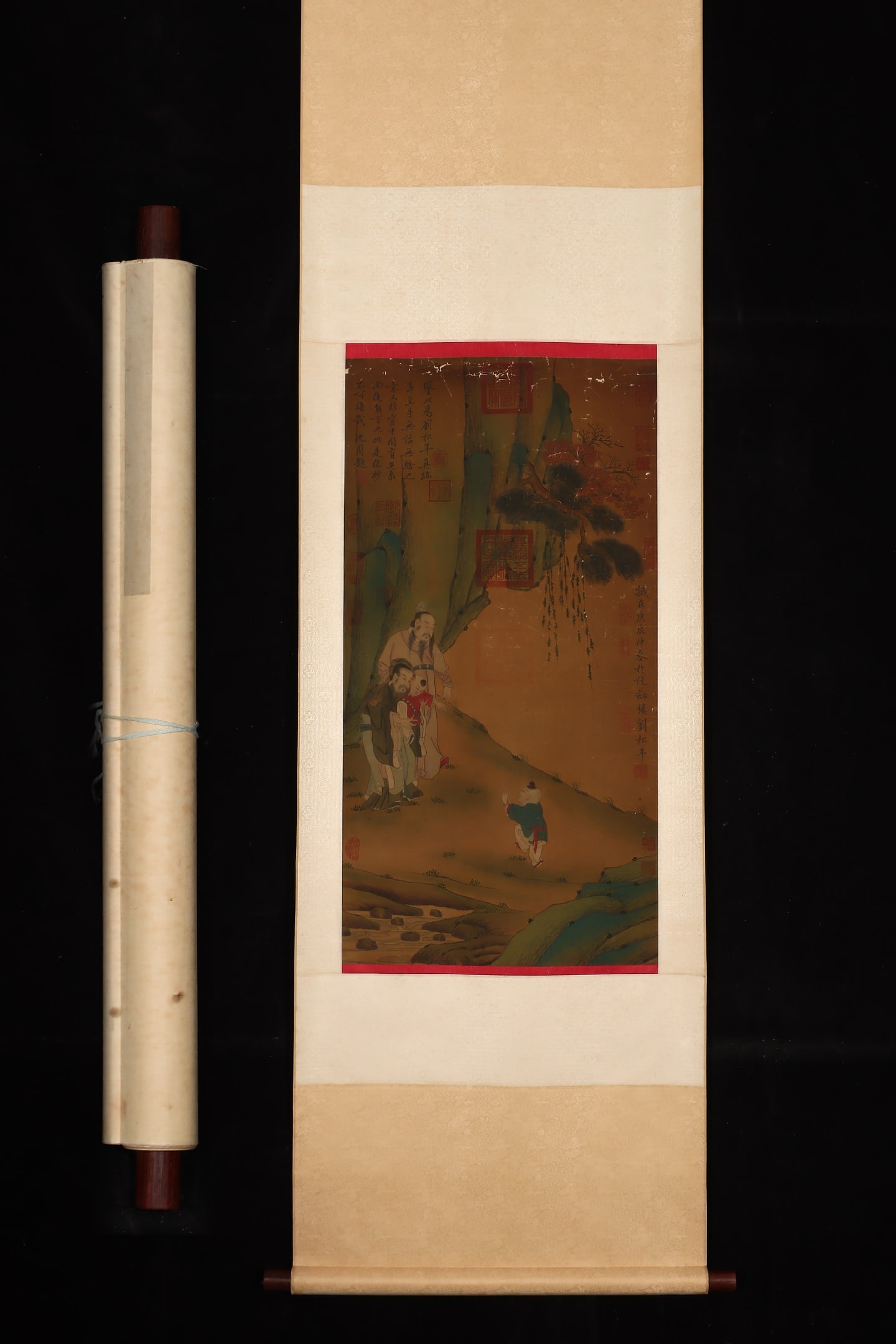 A Chinese Vertical Scroll Ink Painting of Figures on Silk: A Chinese Vertical Scroll Ink Painting of Figures on Silk,Song Dynasty, China,Liu Songnian,without frame size:35inx18.1in