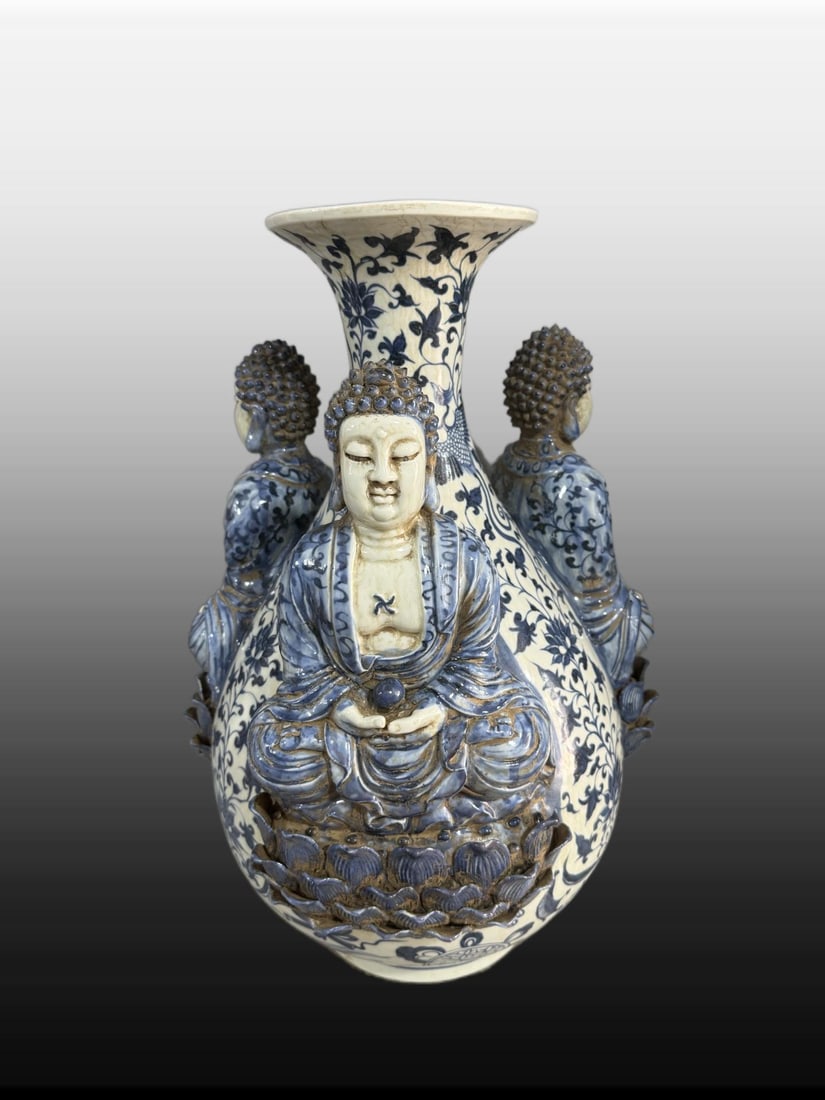 A Exquisite Blue and White Lotus Buddha statue Pattern Vase: A Exquisite Blue and White Lotus Buddha statue Pattern Vase,Yuan Dynasty, China,Size:22inx14.6in