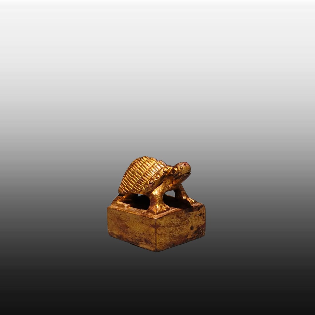 A Exquisite Gilt Bronze Turtle Seal - 3