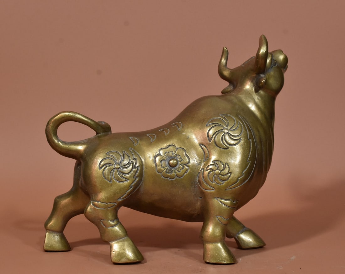A Exquisite Gilt Bronze Buffalo Ornament - 8