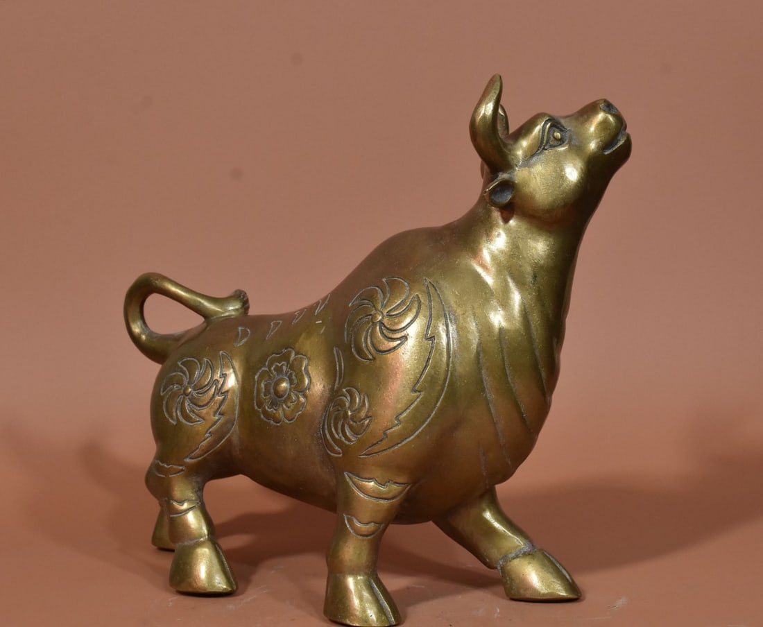 A Exquisite Gilt Bronze Buffalo Ornament - 9