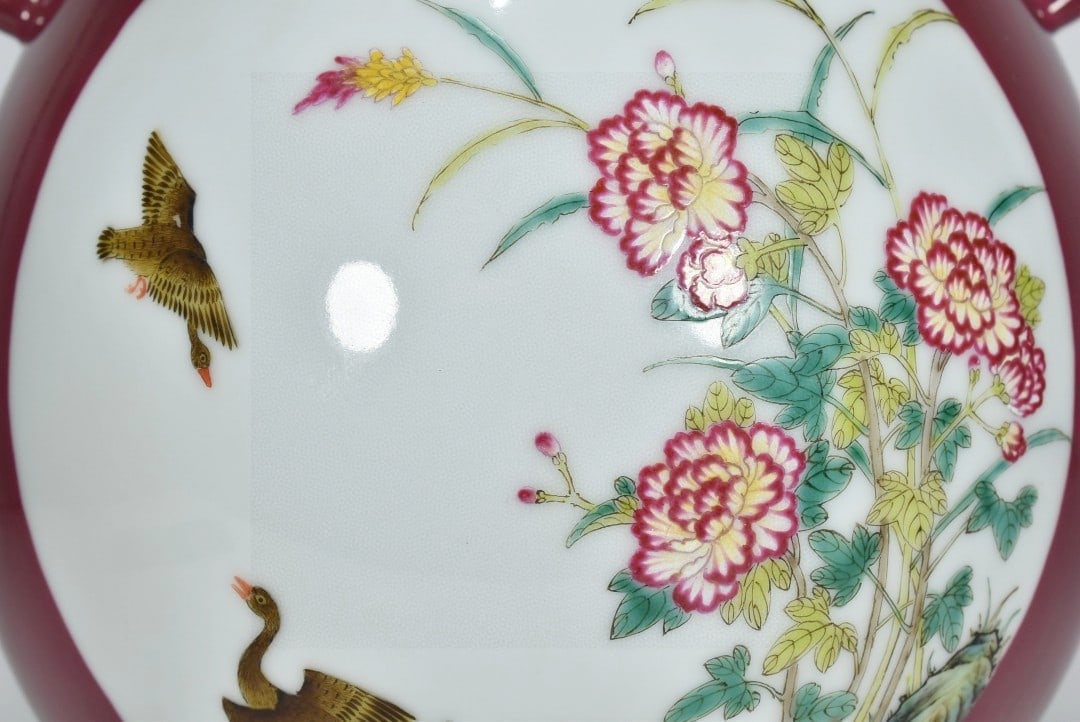 A Exquisite Ruby Red-Glazed Gilt Flower and Bird Pattern Double-Ears Vase - 7