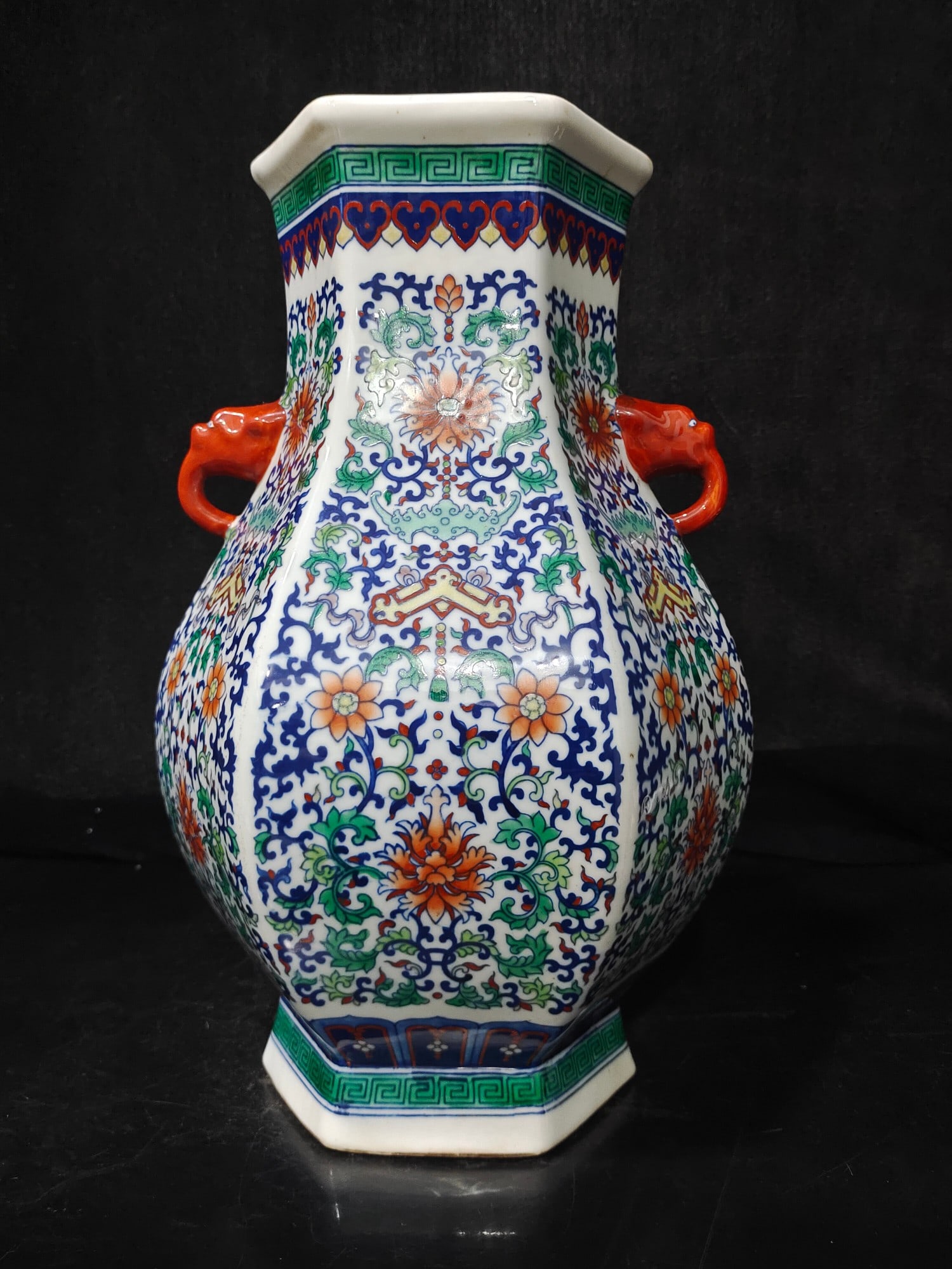 A Exquisite Doucai Lotus Pattern Double-Ears Vase - 3