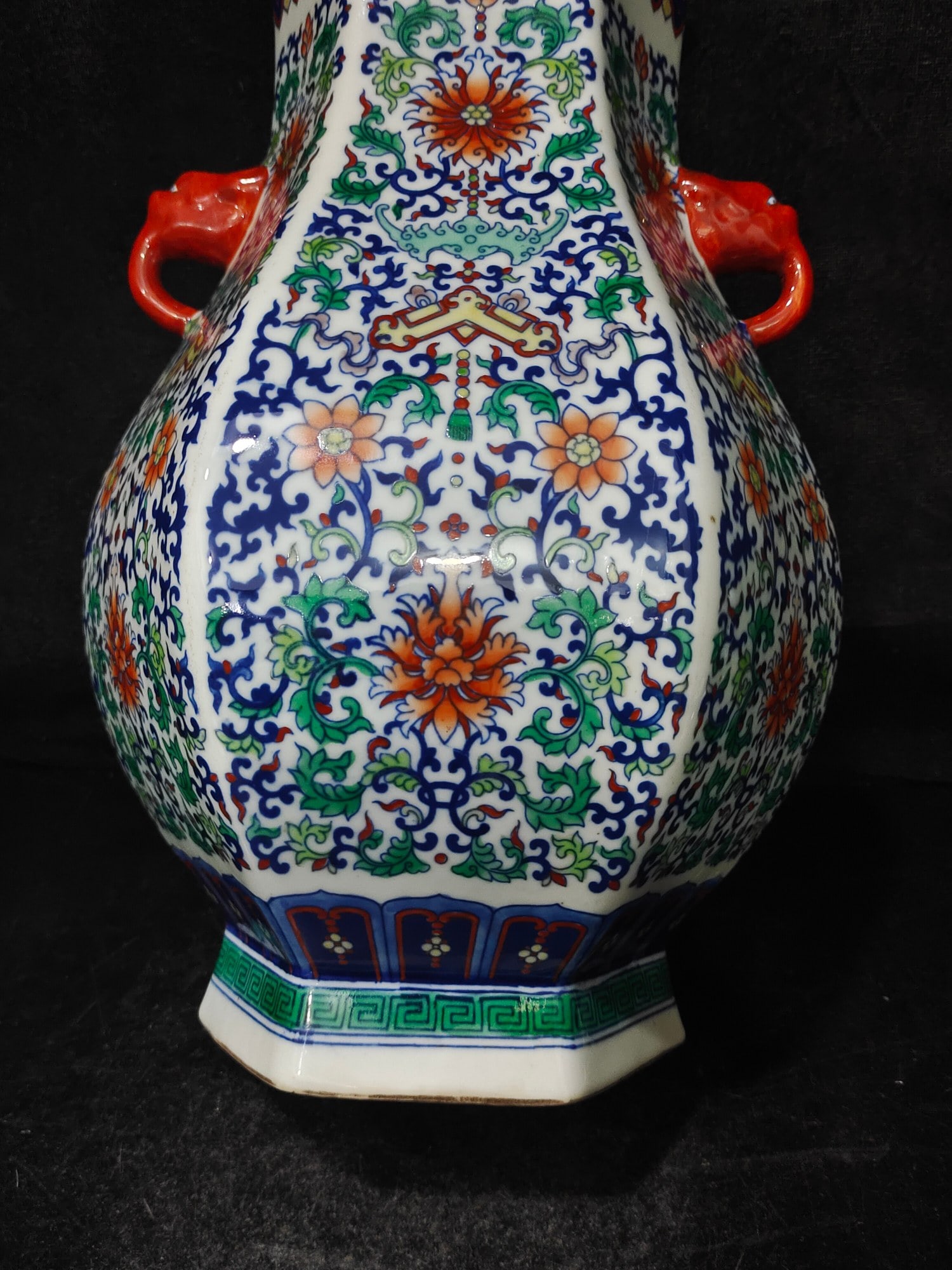A Exquisite Doucai Lotus Pattern Double-Ears Vase - 7