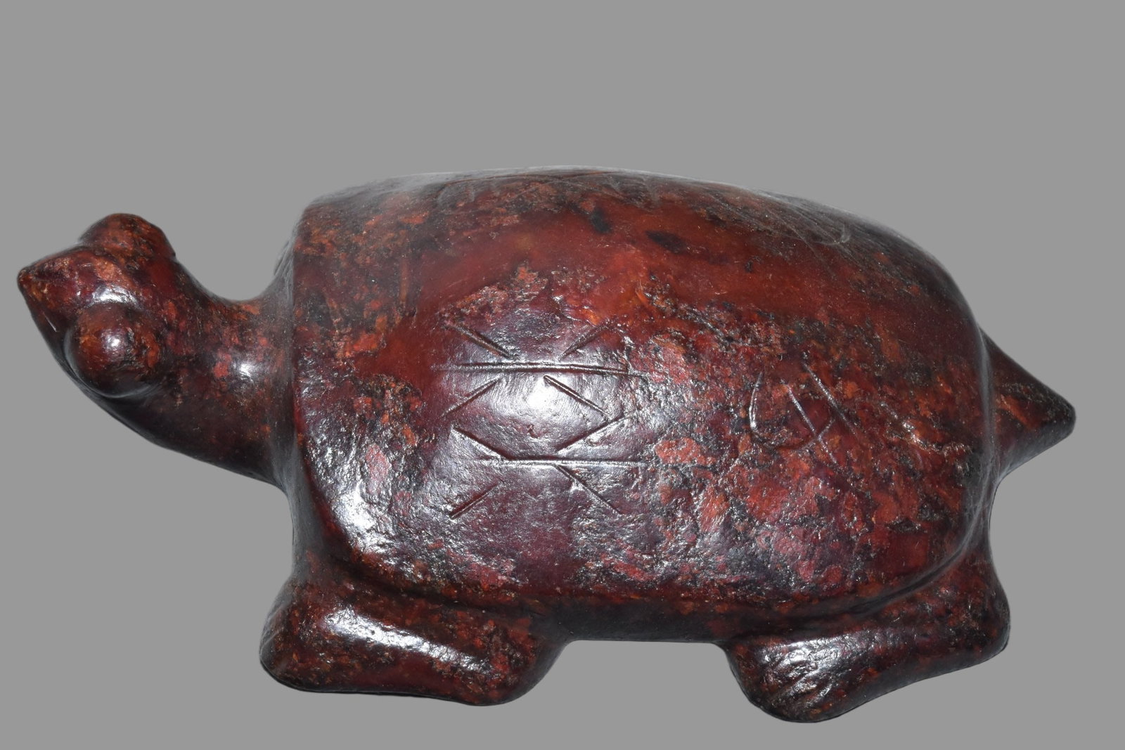 A Exquisite Hemoyu Turtle: A Exquisite Hemoyu Turtle,Ancient Time, China,Size:4.1inx6.3in,Weight:750g 河磨玉龟,远古时期