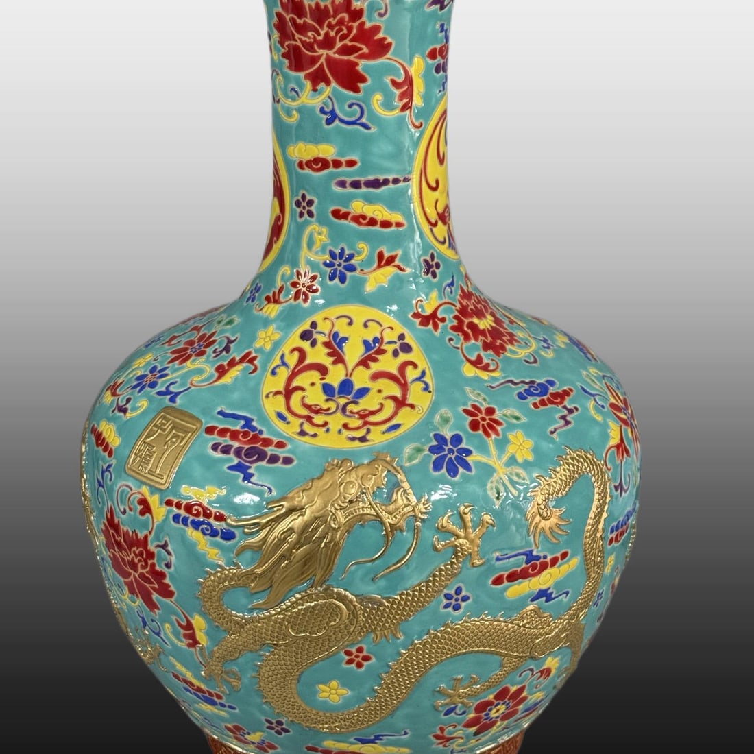 A Exquisite Turquoise-Glazed Ground Painted Gold Dragon Pattern Vase (1 of 7)