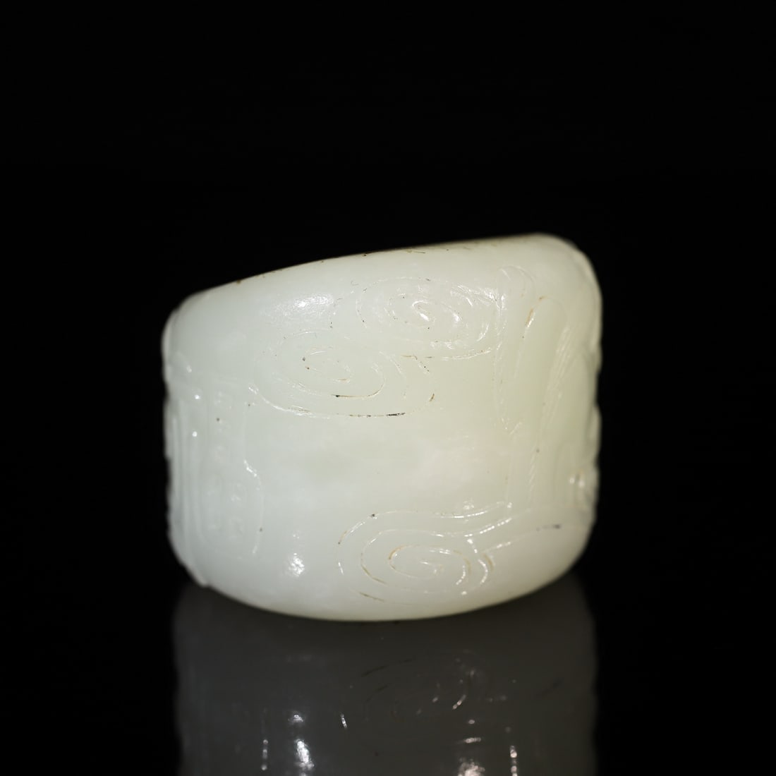 A Exquisite Hotan Jade Dragon Thumb Ring - 2
