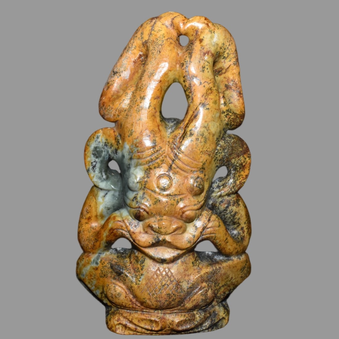 A Exquisite Hemoyu Sun God: A Exquisite Hemoyu Sun God,Ancient Time, China,Size:9.3inx5.3in,Weight:3310g 河磨玉太阳神,远古时期