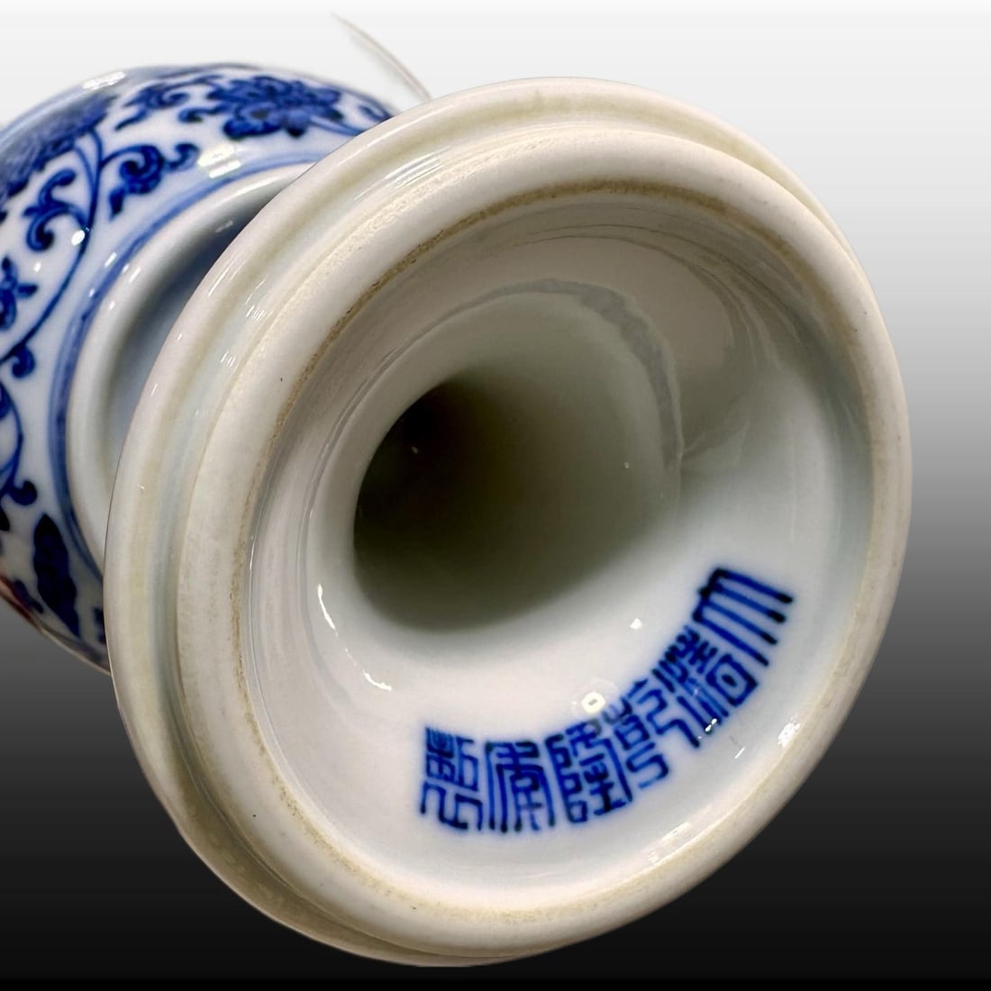 A Exquisite Blue and White Lotus Pattern Jar - 7