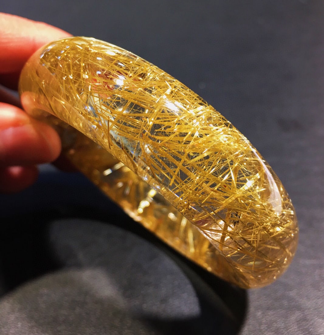 A Exquisite Titanium Quartz Bracelets - 7