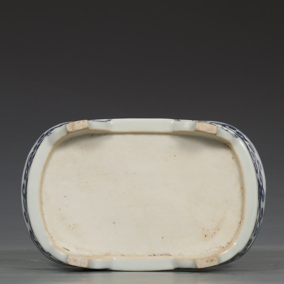 A Exquisite Blue and White Ganoderma lucidum Pattern Basin - 9