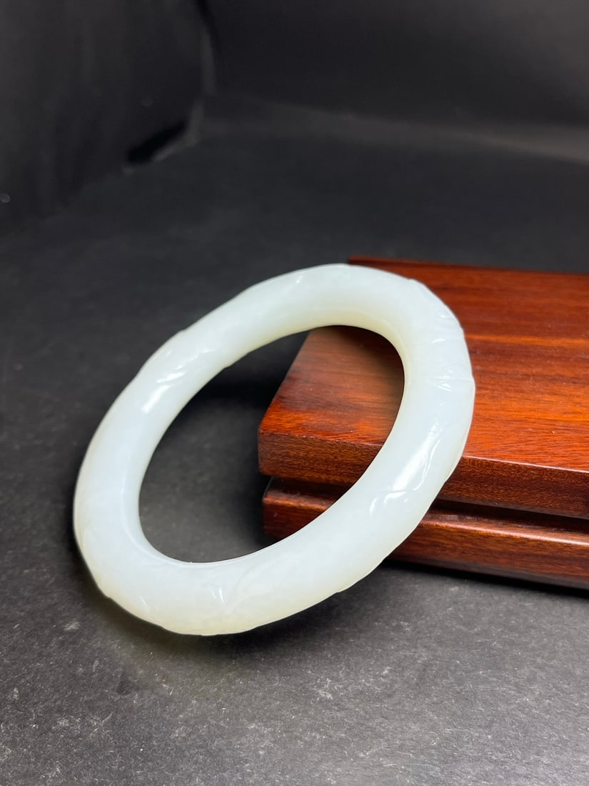A Exquisite Hotan Jade Bracelets - 7