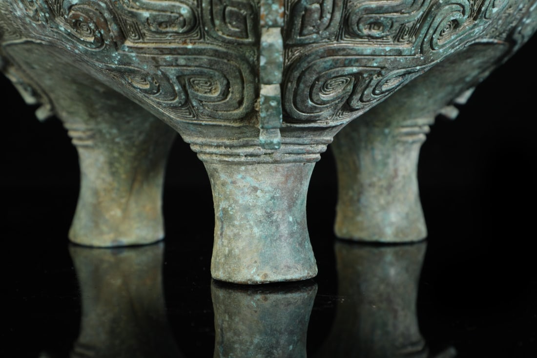 A Exquisite Bronze Beast-Face Pattern Censer - 3