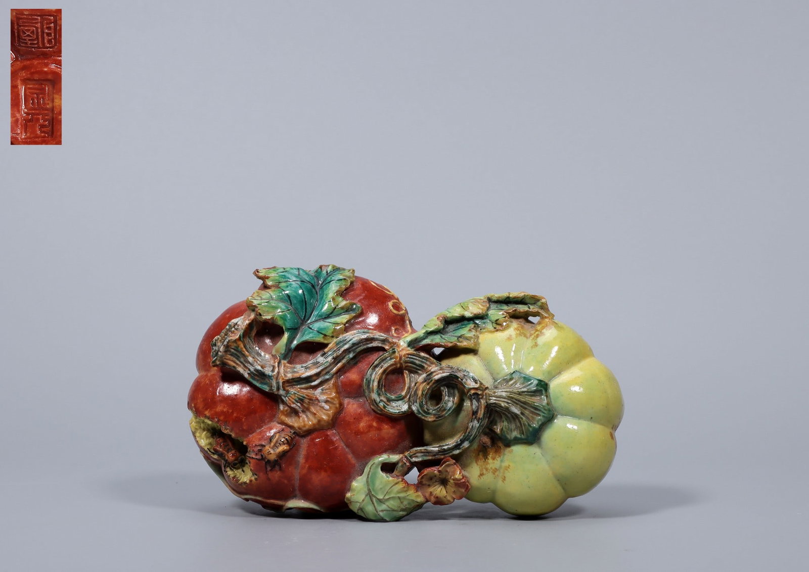 A Exquisite Tri-Color Glazed Flower and Fruit Pattern Ornament: A Exquisite Tri-Color Glazed Flower and Fruit Pattern Ornament,Qing Dynasty, China,With Mark,Size:5.9inx3.5inx2in,Weight:697g