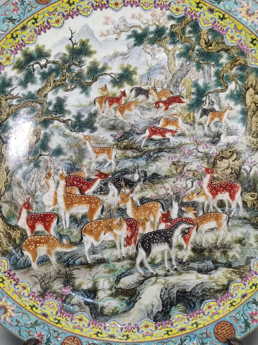 A Exquisite Enamel Sika Deer Pattern Plate - 2
