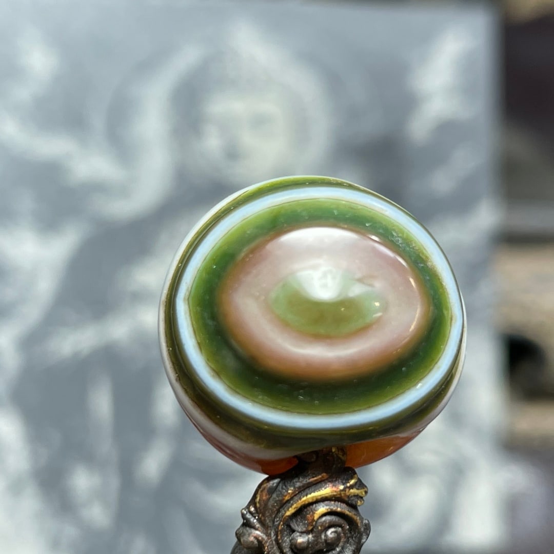 A Exquisite Agate Bead (1 of 5)
