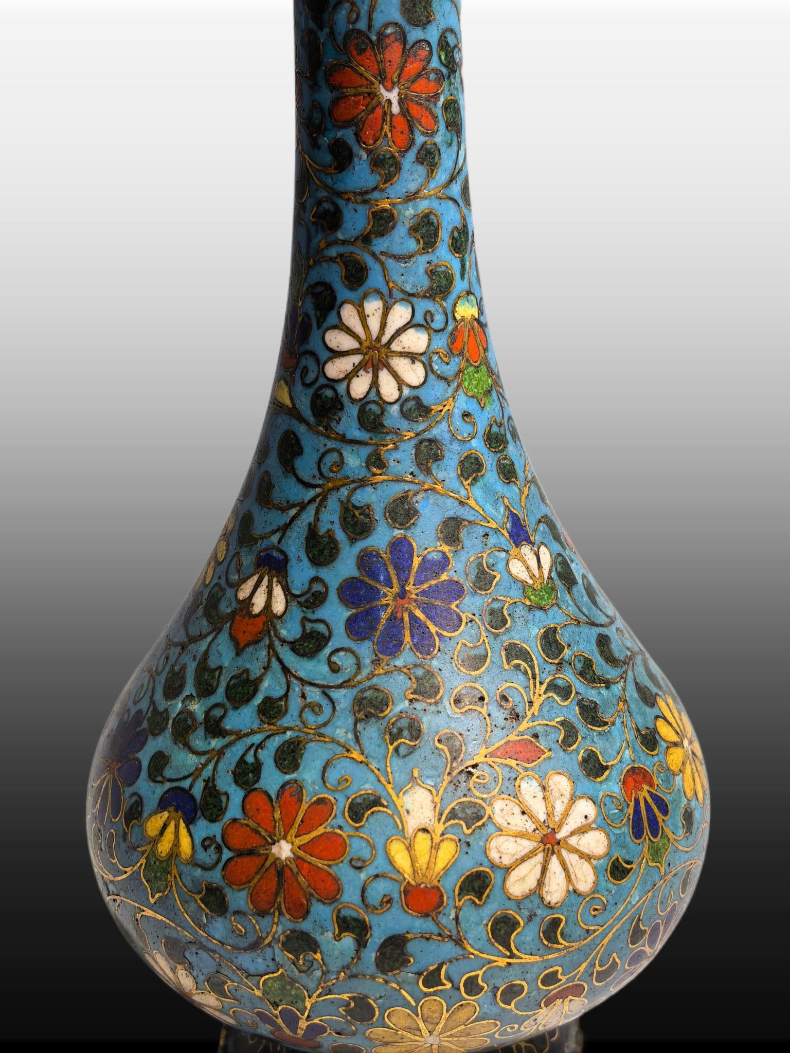 A Exquisite Cloisonne Lotus Pattern Vase - 2