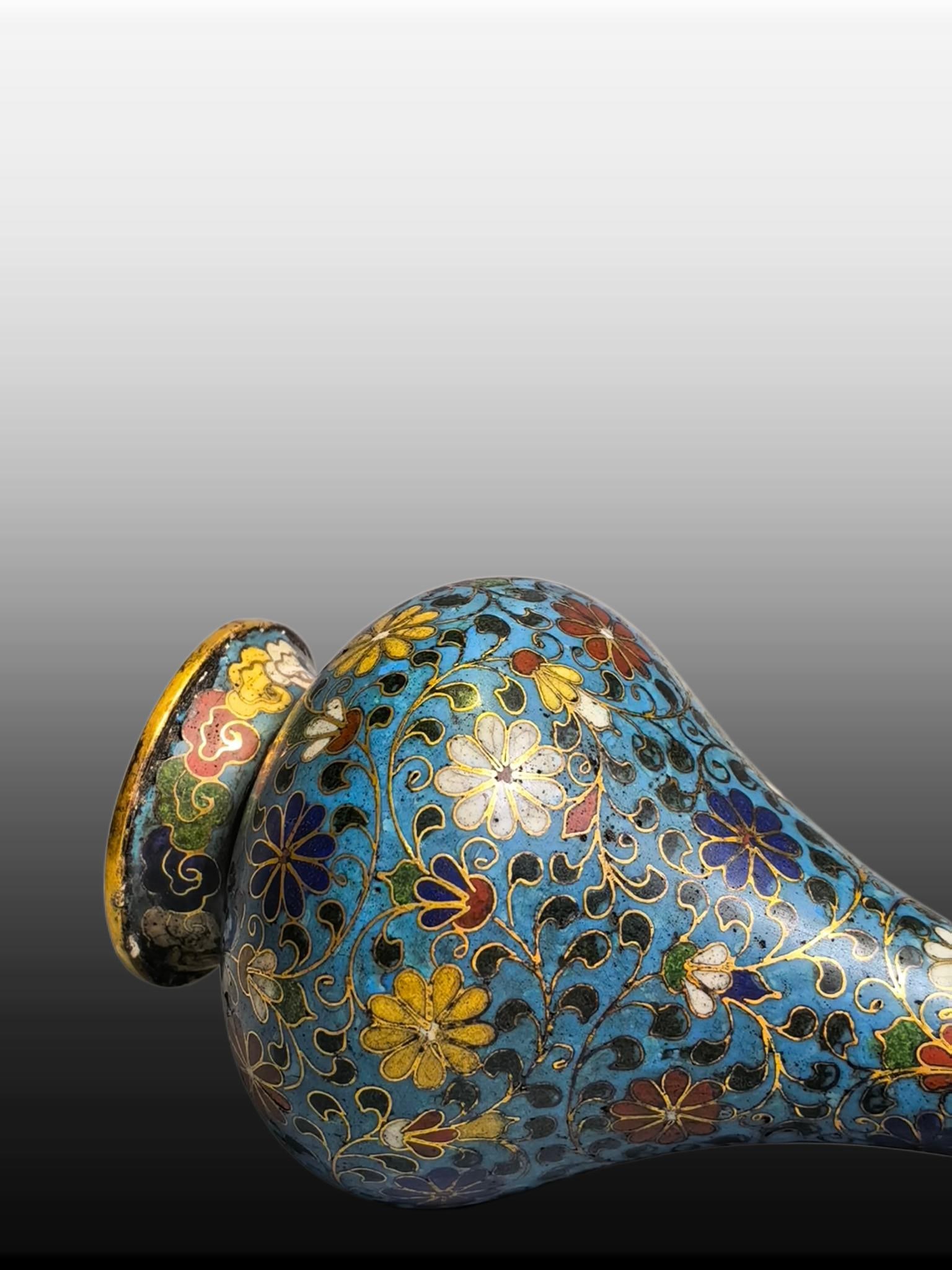 A Exquisite Cloisonne Lotus Pattern Vase - 4