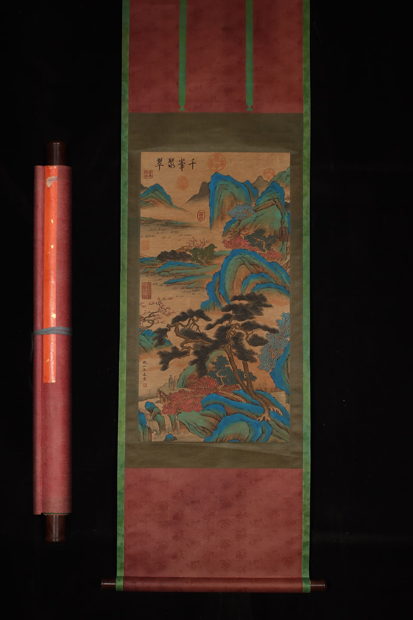A Chinese Vertical Scroll Ink Painting of Landscape on Silk: A Chinese Vertical Scroll Ink Painting of Landscape on Silk,Song Dynasty, China,Ma Yuan,without frame size:32.9inx17.1in