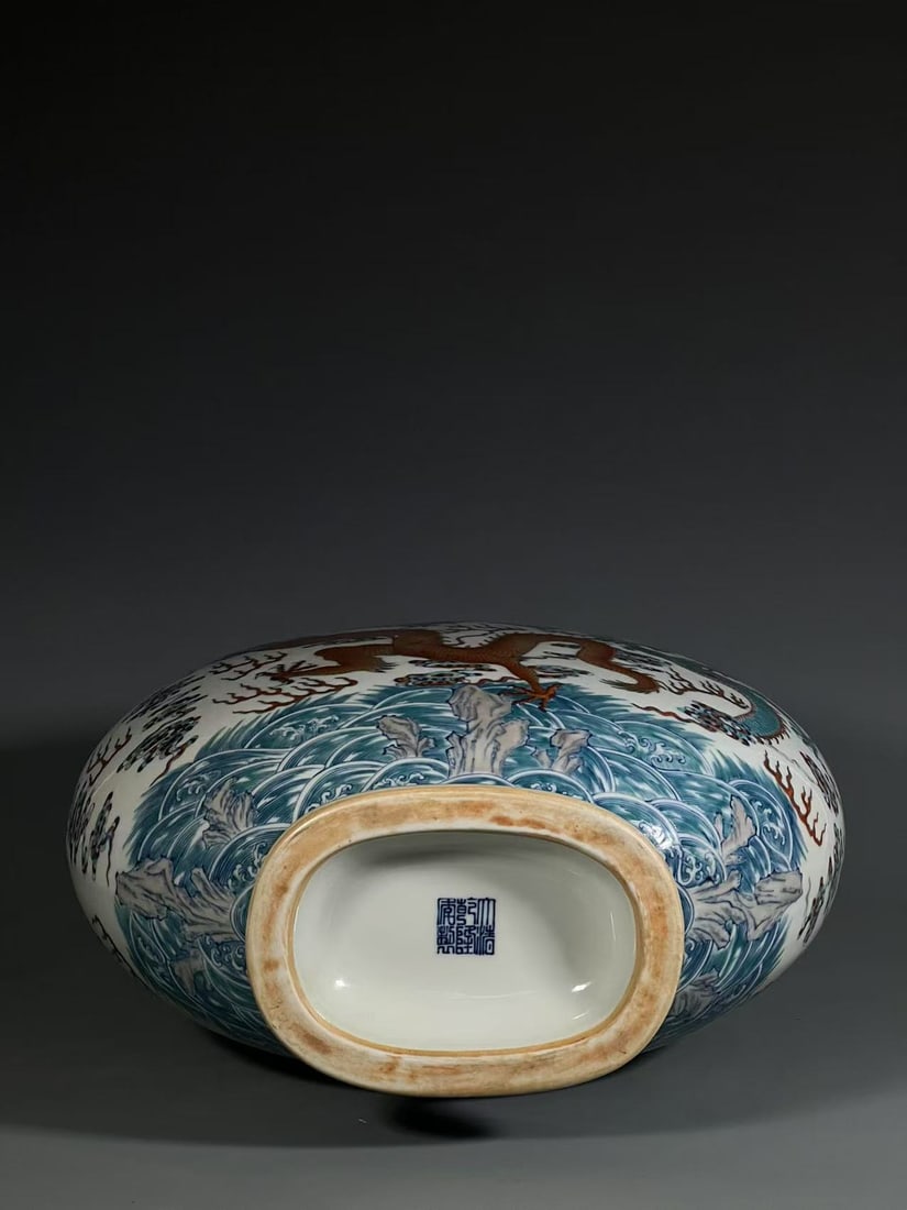 A Exquisite Doucai Dragon Pattern Vase - 9