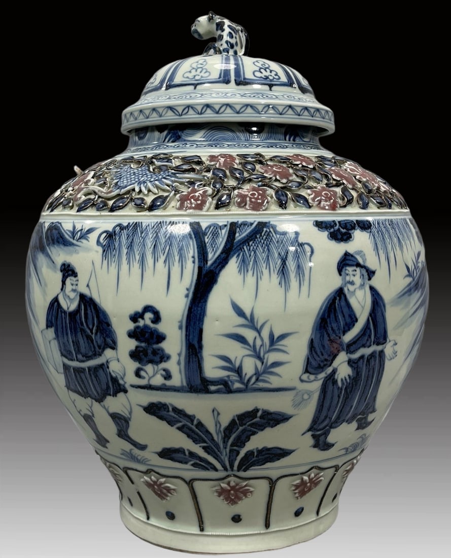 A Exquisite Blue and White Figures Pattern Vase: A Exquisite Blue and White Figures Pattern Vase,Yuan Dynasty, China,Size:16.5inx13.4in 青花人物纹瓶,中国元代